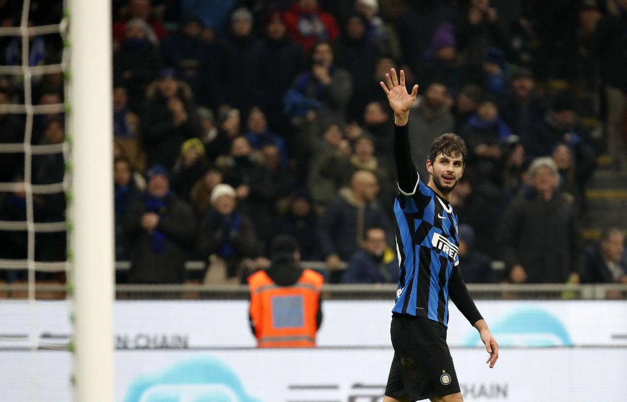 英媒：一名苏格兰球员膝盖受伤等待救护车近10小时，政府道歉（英媒：苏格兰一球员膝伤等待救护车近10小时，政府致歉）