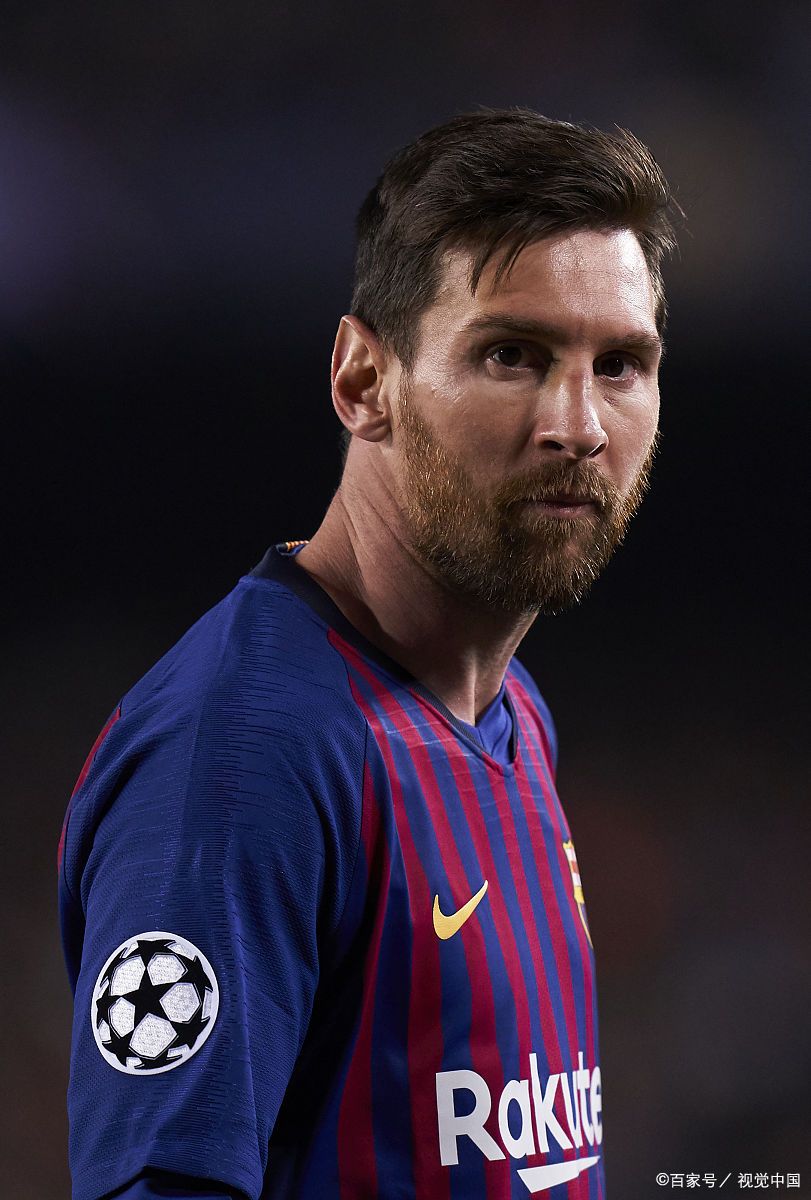 梅西获美职联MVP并率队首夺总冠军，雨中致歉开幕式取消（梅西荣膺美职联MVP率队首夺总冠军，雨中开幕式取消他现场致歉）