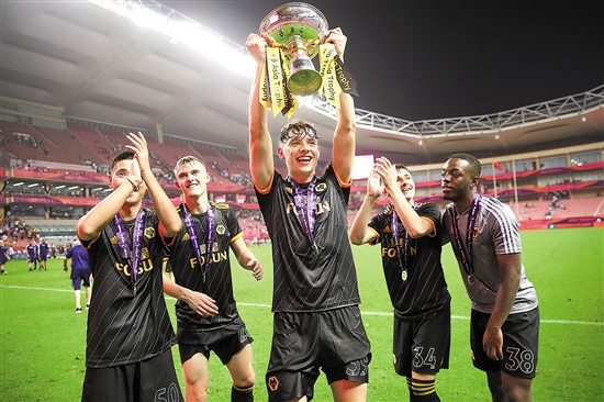 巴媒：巴西队周日在伦敦集结，将在阿森纳基地进行训练课（巴媒：巴西队将于周日在伦敦会合，训练地点为阿森纳基地）