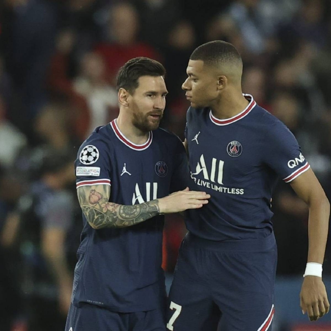 TA：萨拉赫预计冬窗将留在利物浦 埃利奥特合同不含召回条款（TA：萨拉赫预计冬窗留队利物浦，埃利奥特租借合同无召回条款）