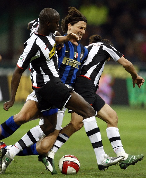 中国三级联赛场均观众人数排名：大连超5.8万人第1，昆明垫底（中国三级联赛场均观众榜：大连以超5.8万人居首，昆明垫底）