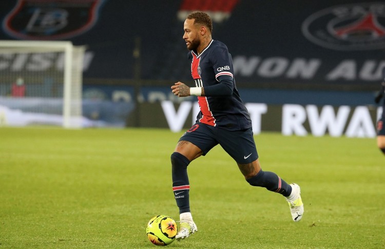 高效表现震撼全场（高能发挥惊艳全场）