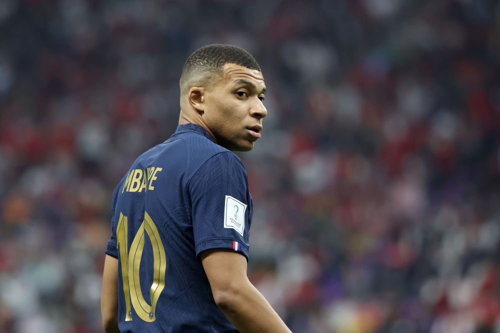 罗体：罗马旧将敦比亚接受测谎，结果显示其实际年龄超过40岁（罗体：前罗马射手敦比亚测谎结果显示其真实年龄或已超过40岁）