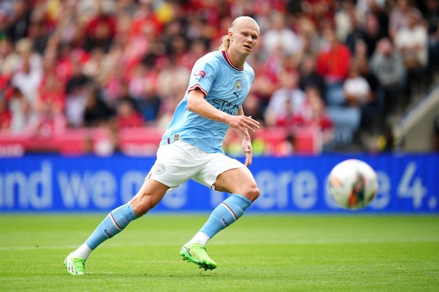 本泽马：姆巴佩需在重要时刻肩负使命，我不会在明年退役（本泽马：盼姆巴佩关键时刻挺身担当，否认明年退役）